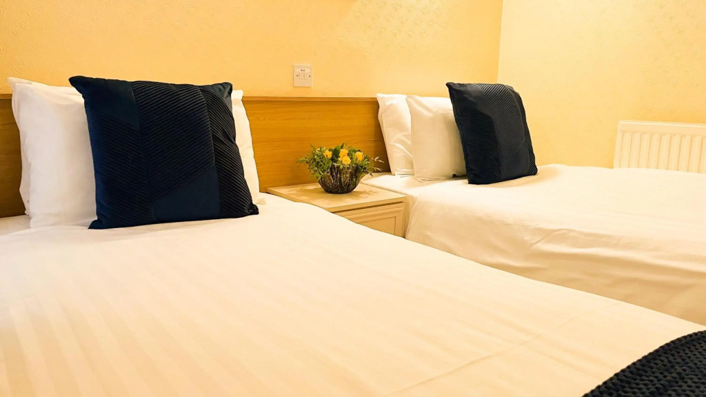 Sutcliffe Hotel