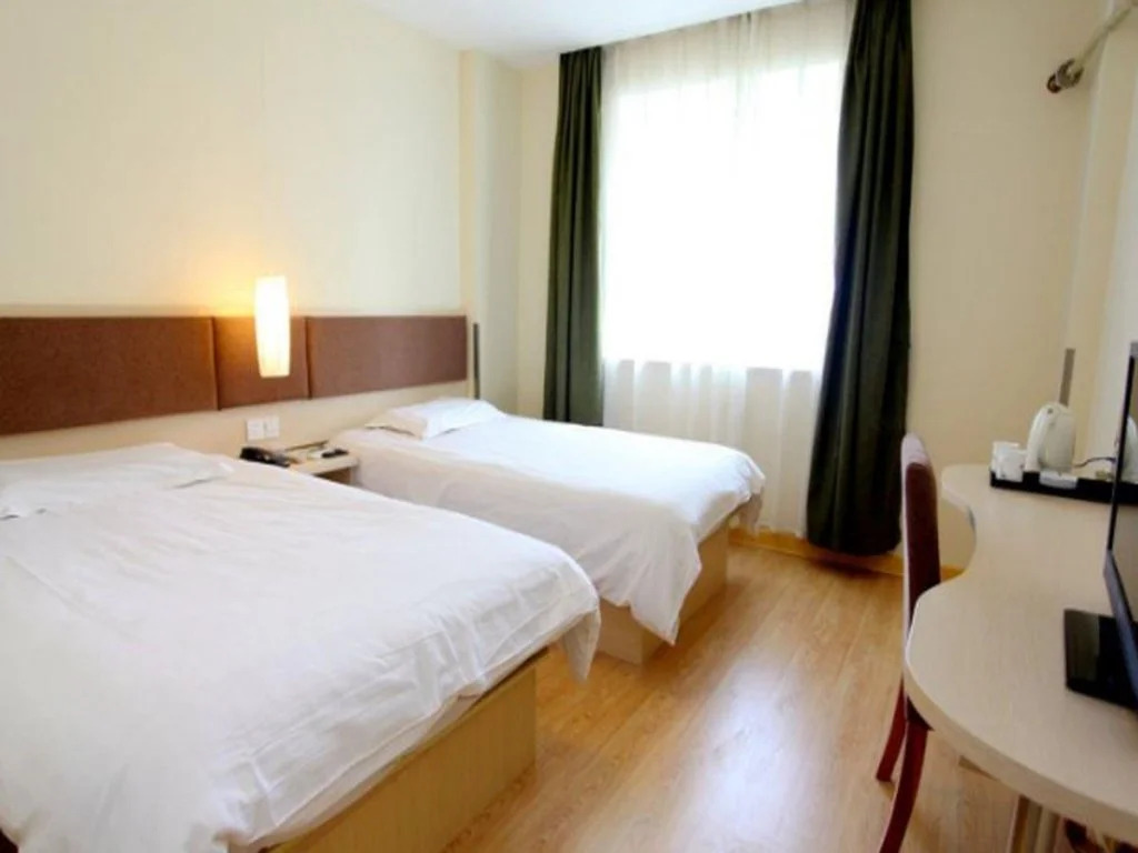 Motel 168 Nanjing Da Guang Road Inn