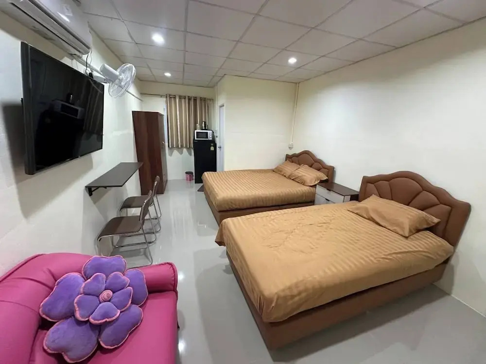 Nopphadon Hotel