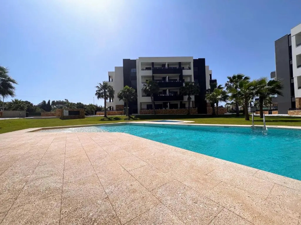 Modern Apartment in Res Amanecer VI Duly 3