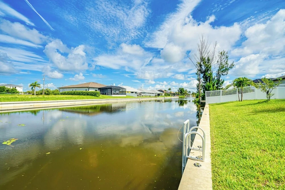 5 Mi to Beach: Family Retreat in Cape Coral