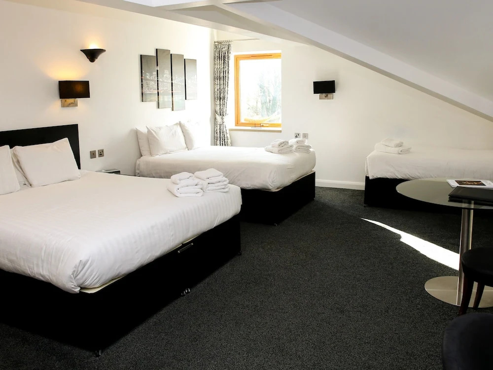 Oak Royal Hotel
