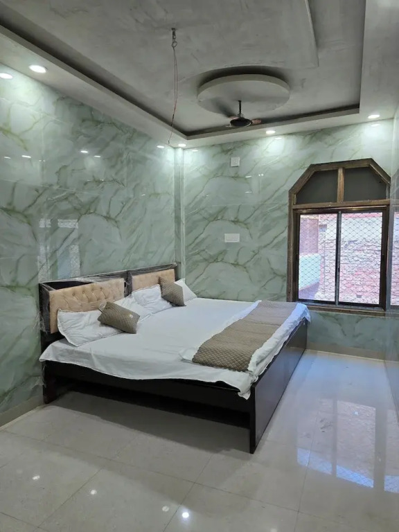 Shri Bhagwati Palace