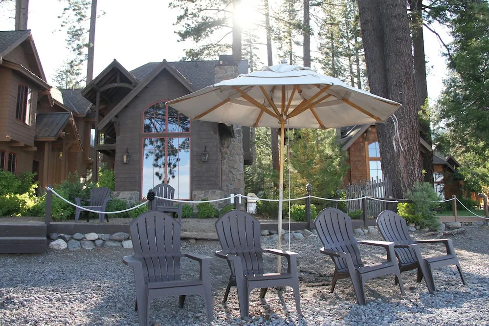 West Shore Cafe and Inn