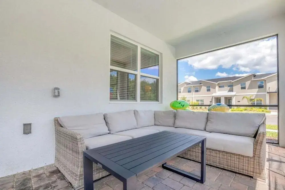 2706ow · Brand New Storey Lake 10 Bedroom Villa With Pool &