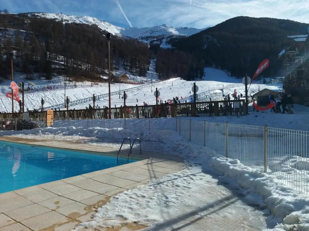 Chaleureux appartement au cœur des Orres 1800