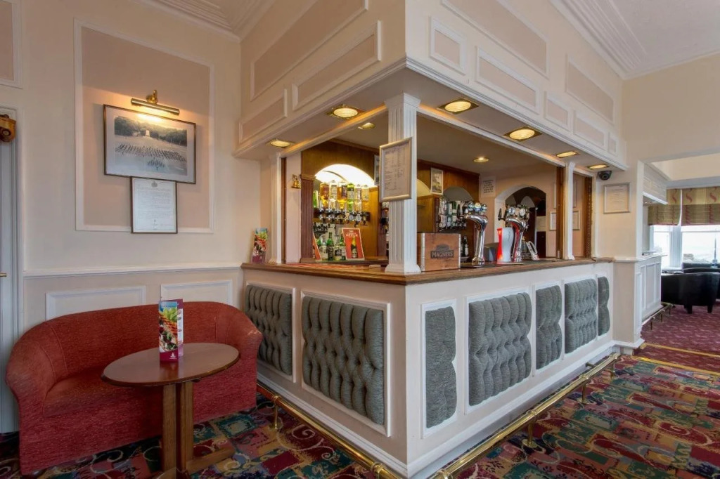 Clifton Hotel
