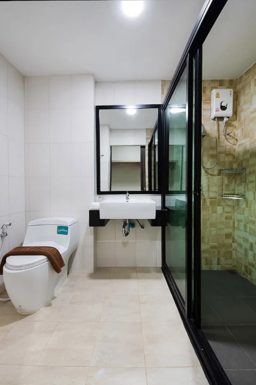 Sattahip 9 Boutique Hotel OYO Rooms