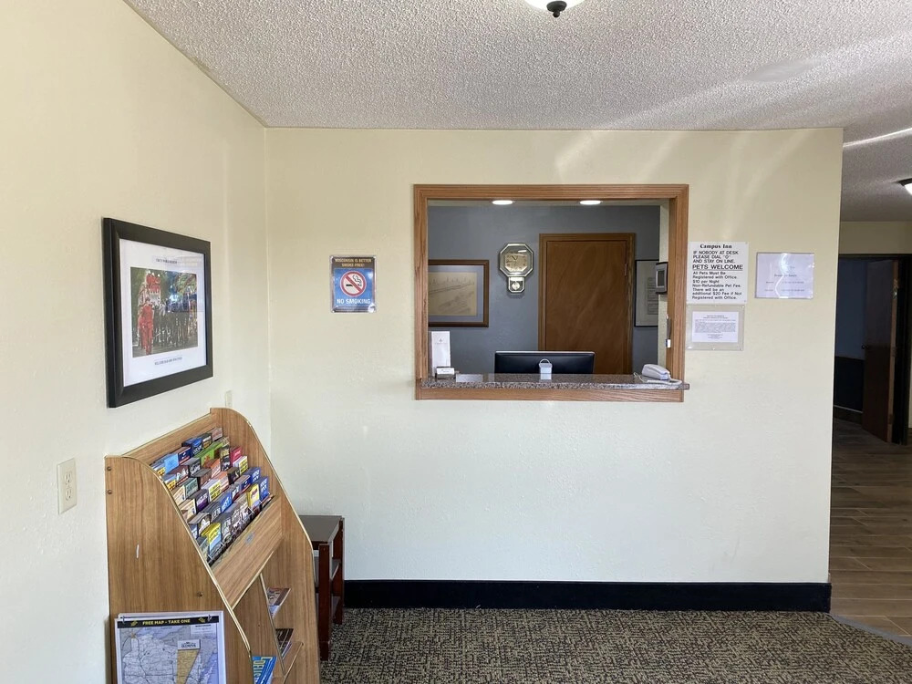 Campus Inn Baraboo