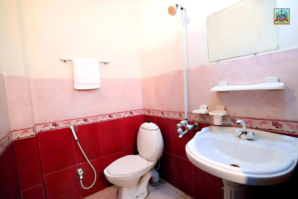 Royal INN Guest House
