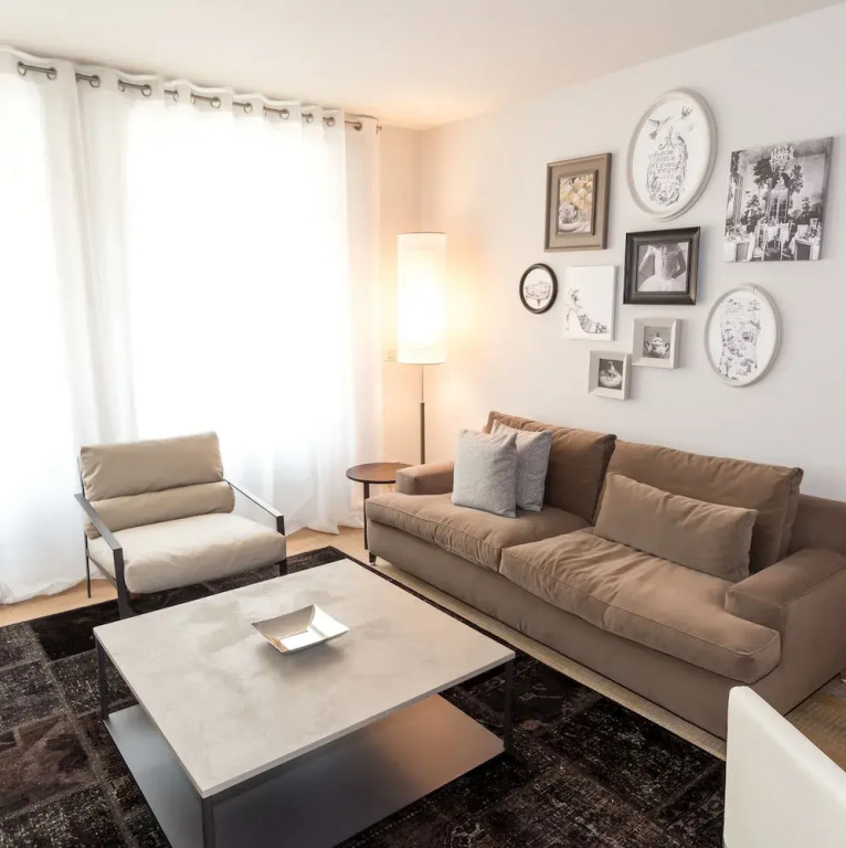 Guillaume Suites