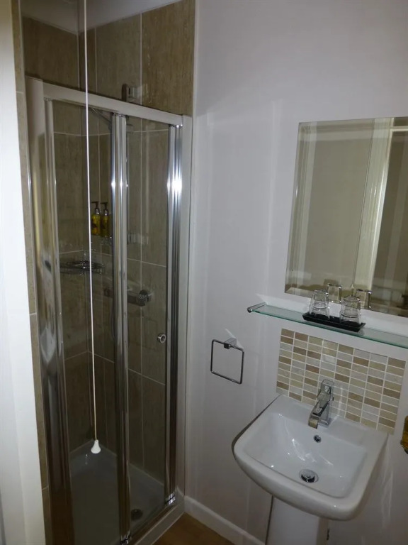 Waters Reach Guest House