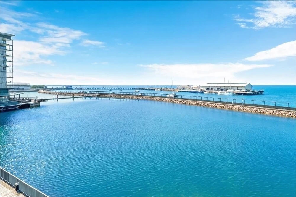 2 Bedroom Waterfront Apartment - 6206