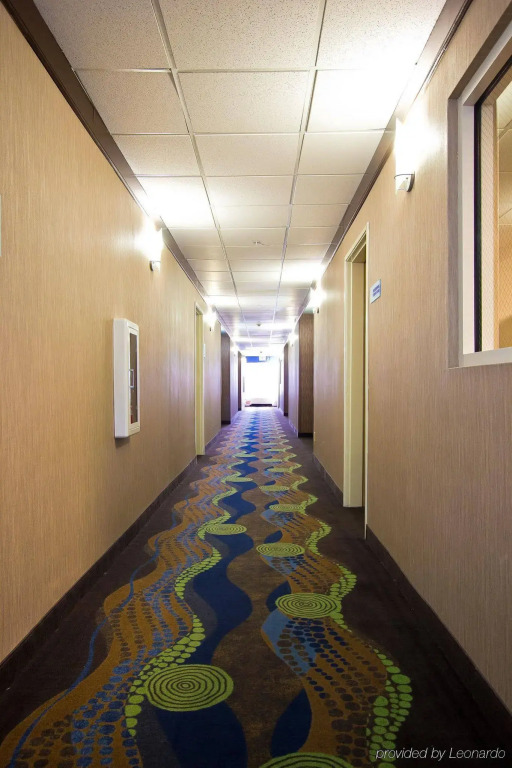 Holiday Inn Express Hotel and Suites Bastrop by IHG