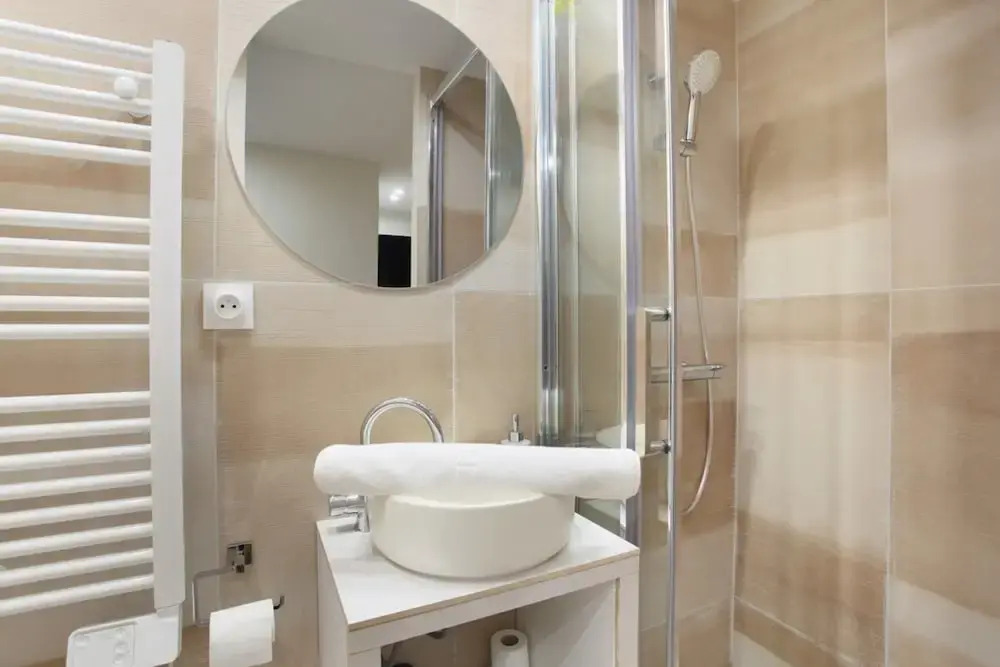 Modern Apartment 2 Bedrooms - Center of Paris