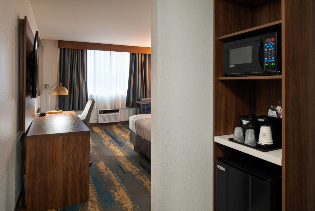 La Quinta by Wyndham Seattle Sea-Tac Airport