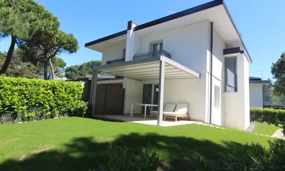 Modern Villa 250mt From the Beach