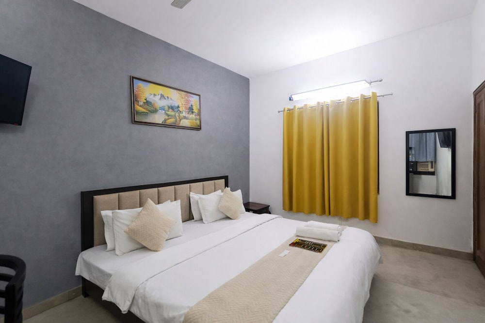 Mauryan Express I Hotel Malviya Nagar