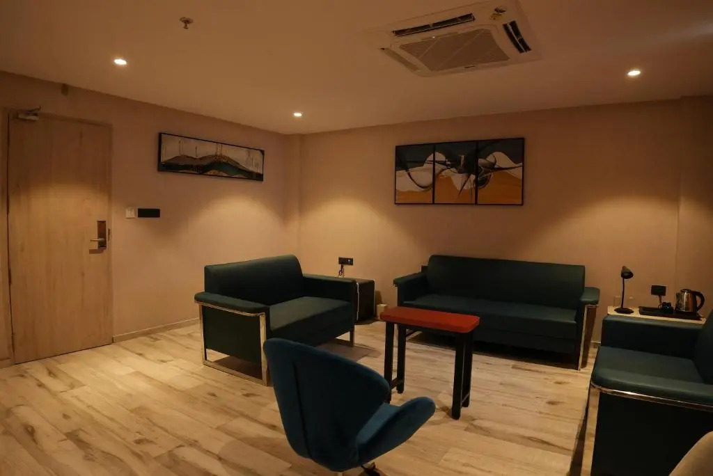 HOTEL OCEAN VISTA BAY