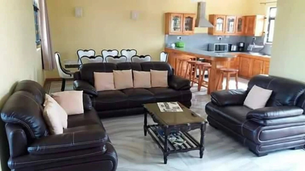 House With 4 Bedrooms in Mont Choisy, With Private Pool, Enclosed Gard