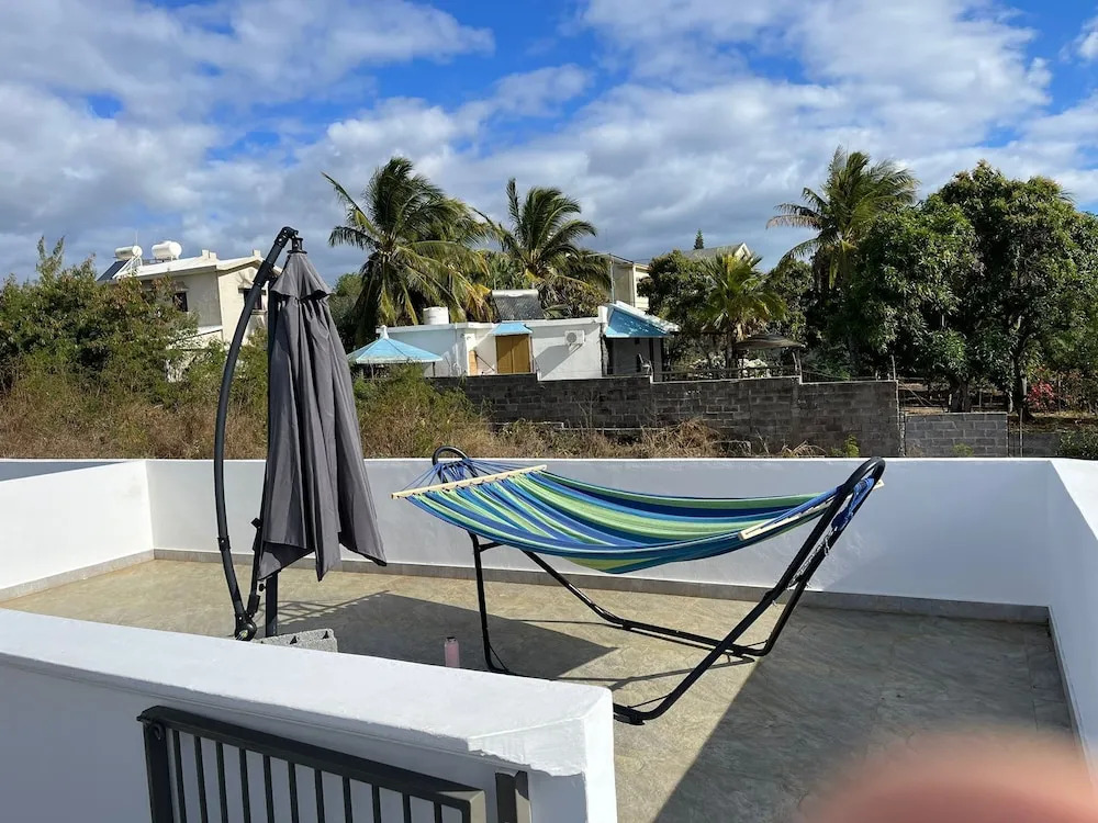 Spacious Private Villa With Roof top bar