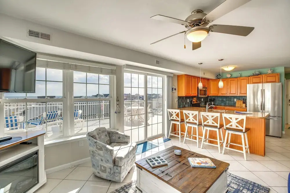 North Wildwood Condo - Beach Across Street!