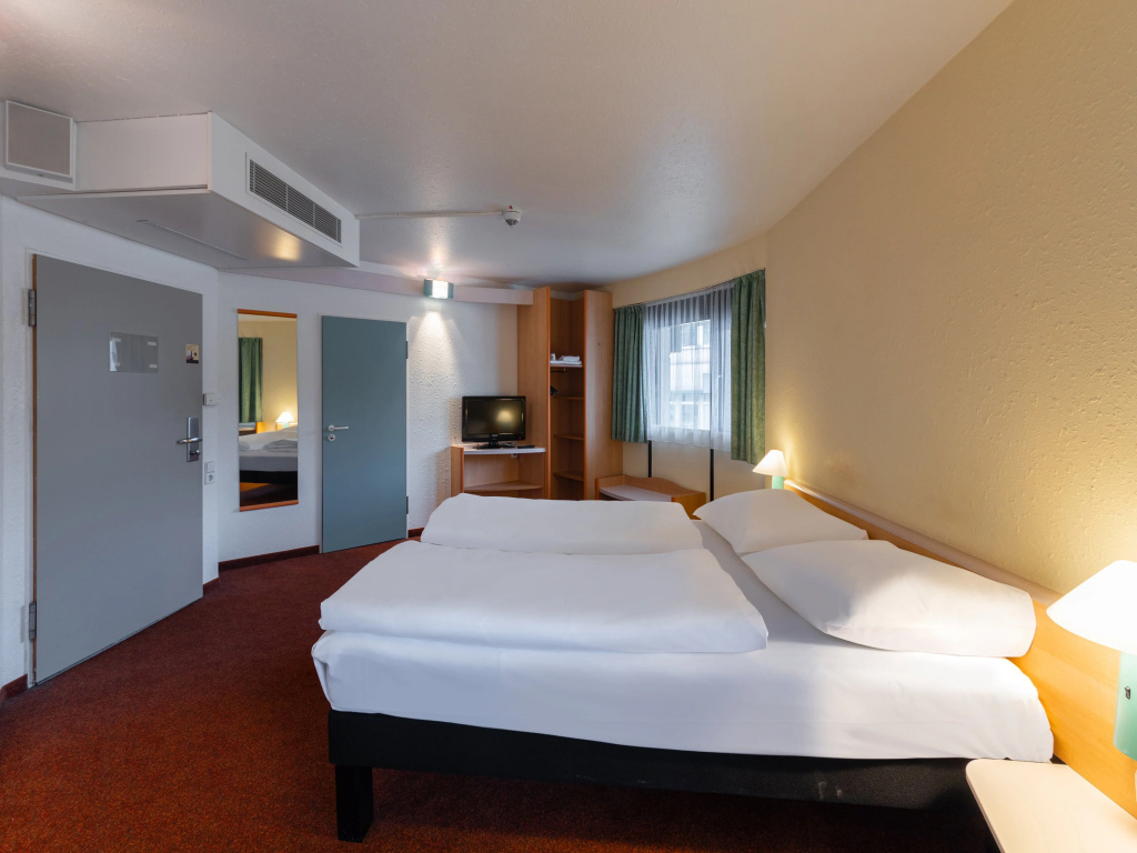 B&B HOTEL Wuppertal-City