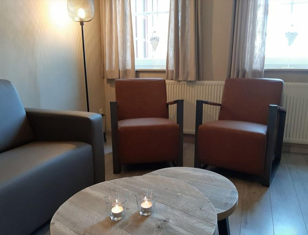 Modern Apartment Near Geuldal Epen
