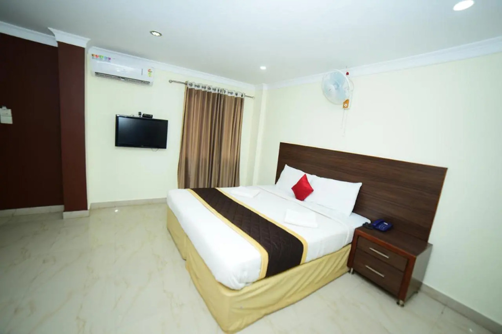 Castle International Premium Hotel