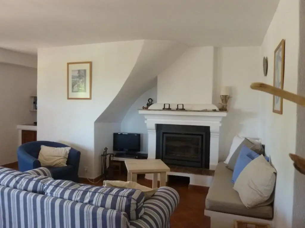 FERME DU MOULIN ROUX- 2 superbes appartements- 2cbres chacun- classé 3 étoiles, climatisés