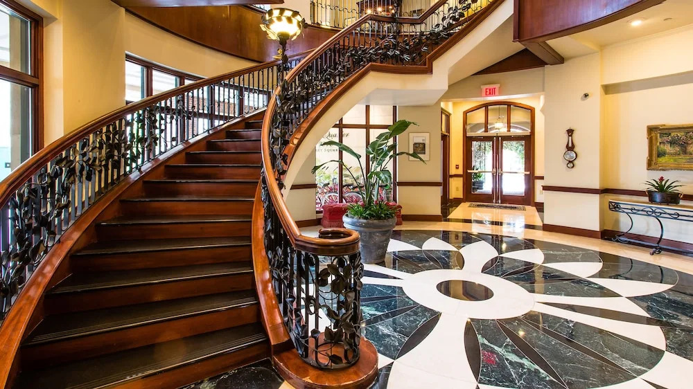 French Quarter Inn