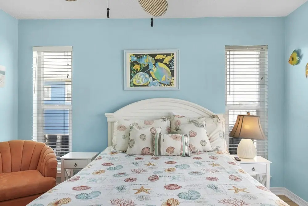 Luxury 5BR Living w Private Pool