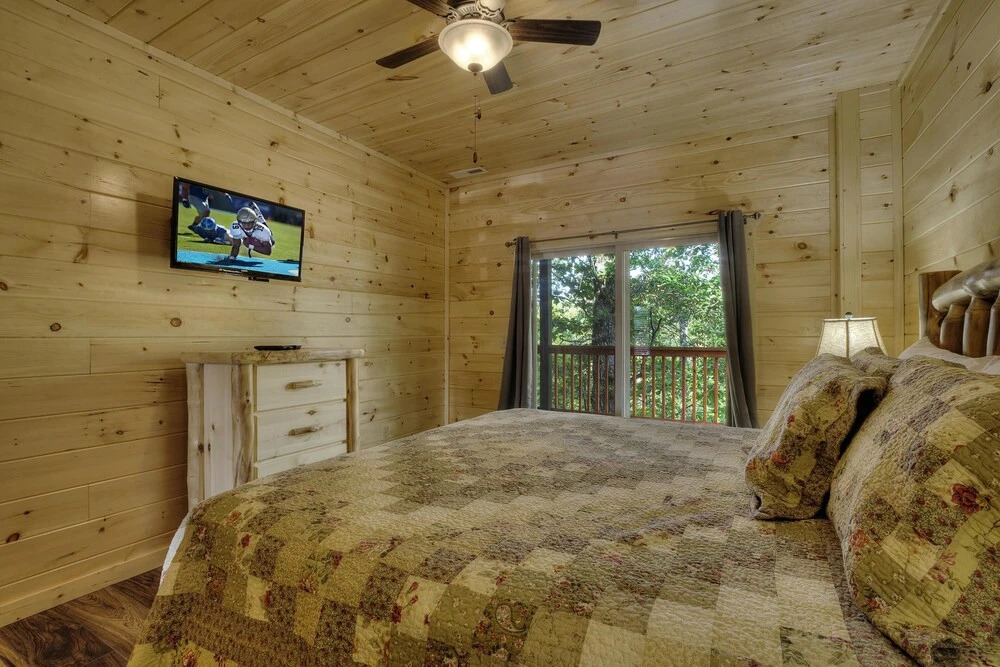 DT 2 Brand NEW Cabins 2 Pools 2 HOT Tubs ETC