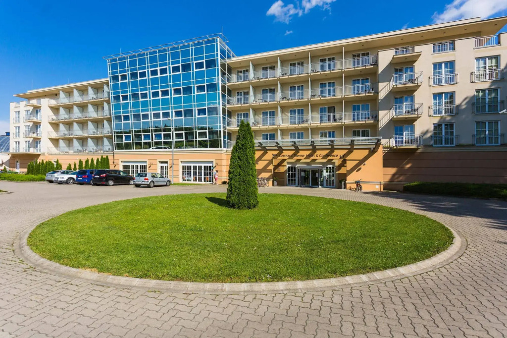 Gotthard Therme Hotel