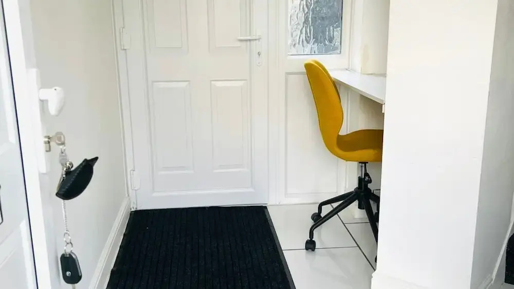 Ibate Apartments - Cozy 2 Bedroom Home