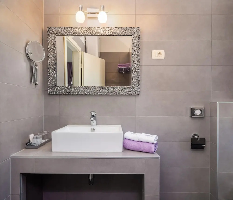 Romantic Luxury Rooms XXX