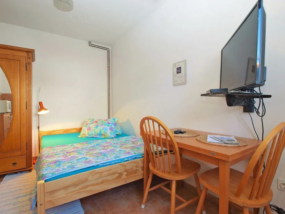 Apartment 1571