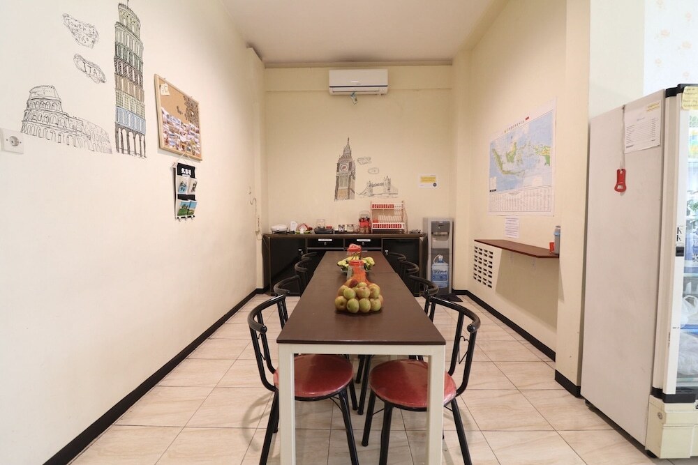 MADOR Malang Dorm Hostel