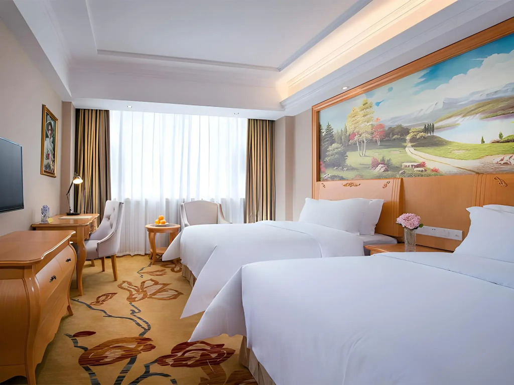 Jinghu Boutique Hotel