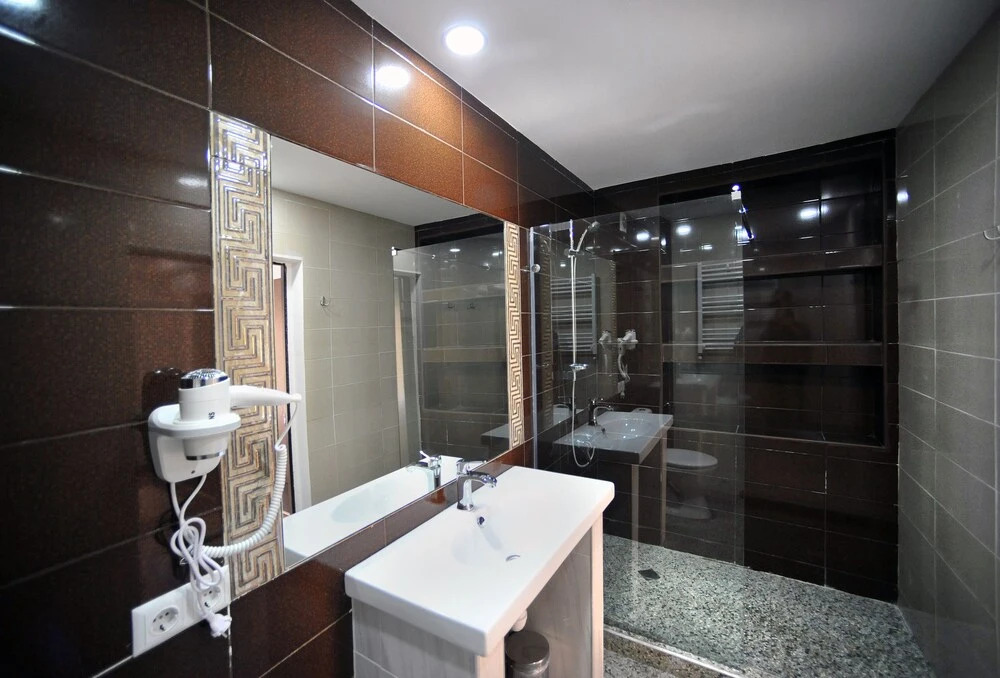 RK Hotel City