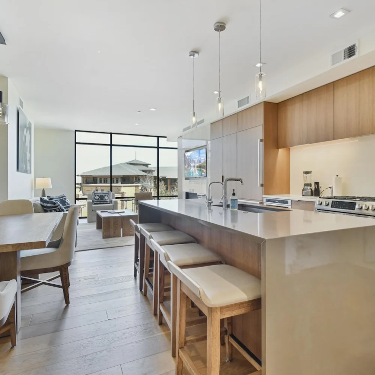 Lift Condo With Ski-in out w Village Access hot tub Fitness Center ski Rentals On-site