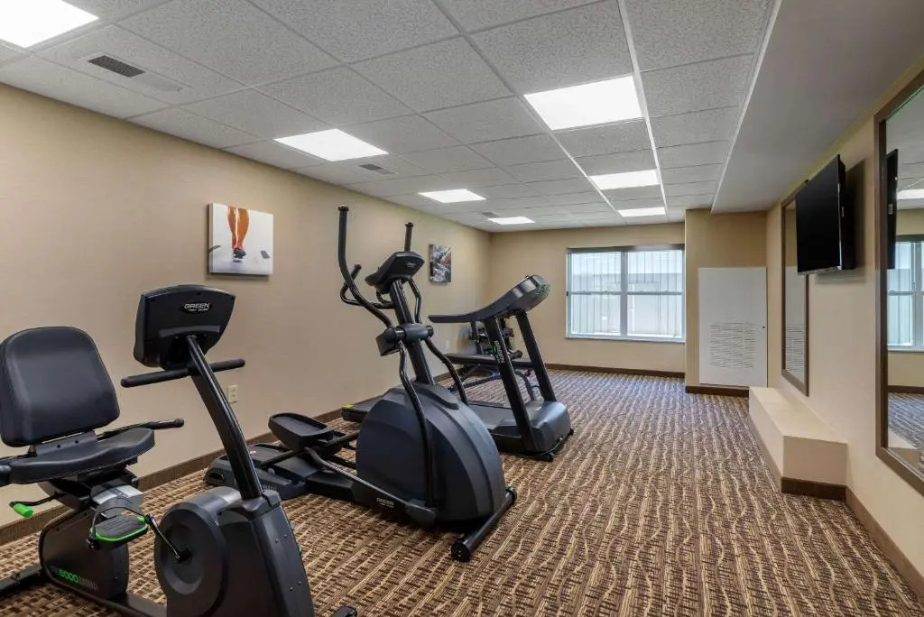 Comfort Inn & Suites Northern Kentucky