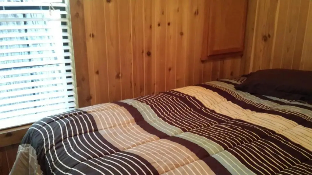 Snowflower Camping Resort Cabin 3