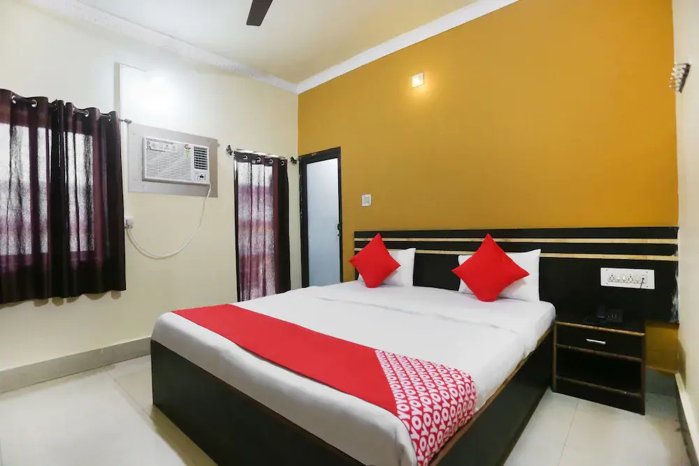 Hotel Trishakti by OYO Rooms