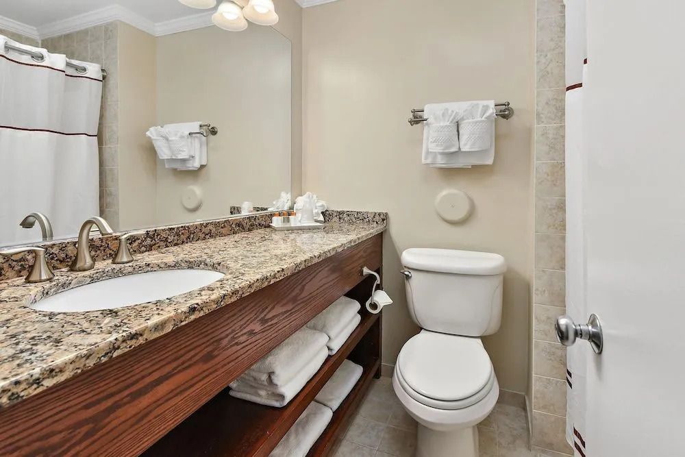 Brighton Suites Hotel