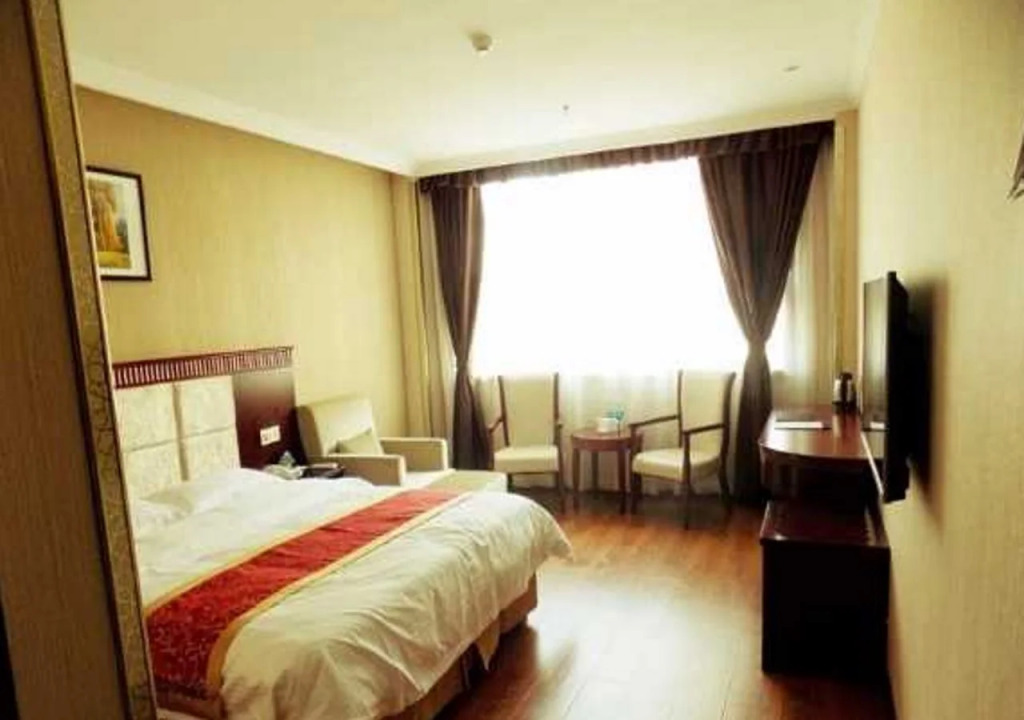 GreenTree Inn Hebei Chengde Luanping Luanyang Road Xiangyuan Road Express Hotel