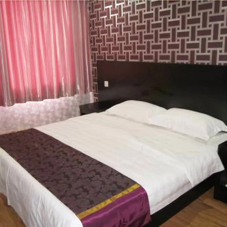 Huanghelou Business Hotel