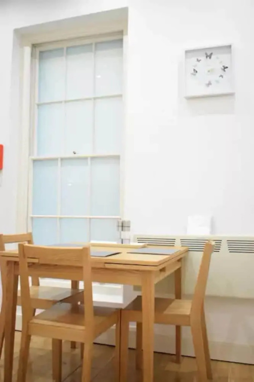Central Dublin 1 Bedroom Apartment