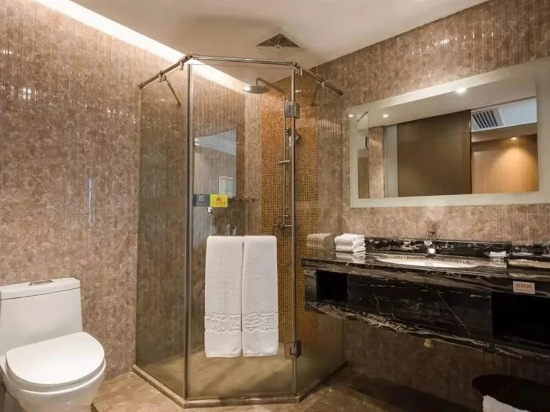 Guangchang Siji Hotel (Shenzhen Gongming Square Metro Station)