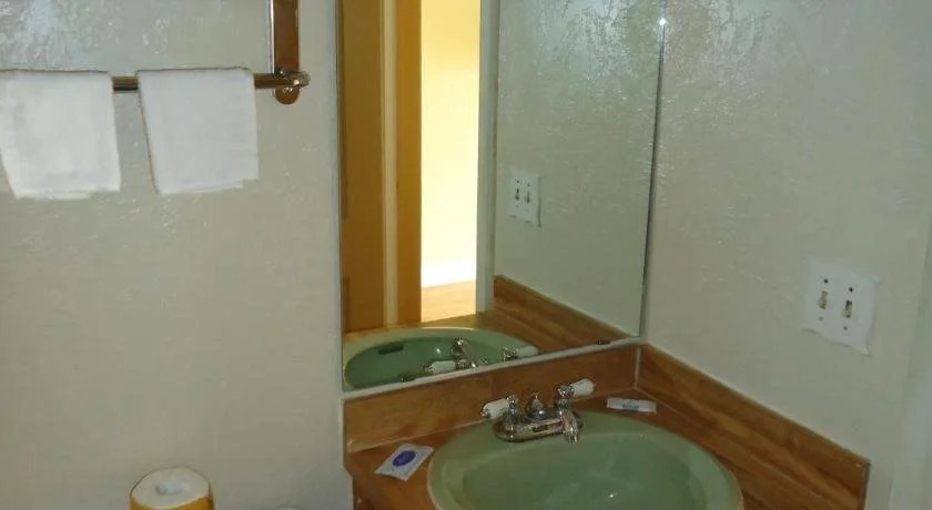 Budget Inn